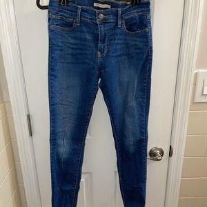 Levi’s 710 Super Skinny Jeans